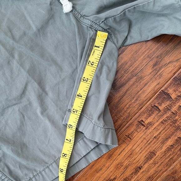 Jcrew 6" dock short in stretch chino Shorts, Medium - Picture 4 of 9